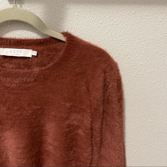 ASTR the Label Sorbet Puff Sleeve Sweater - M - Mauve - Picture 4 of 8